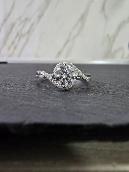 ANILLO TALLÍN MOISSANITA